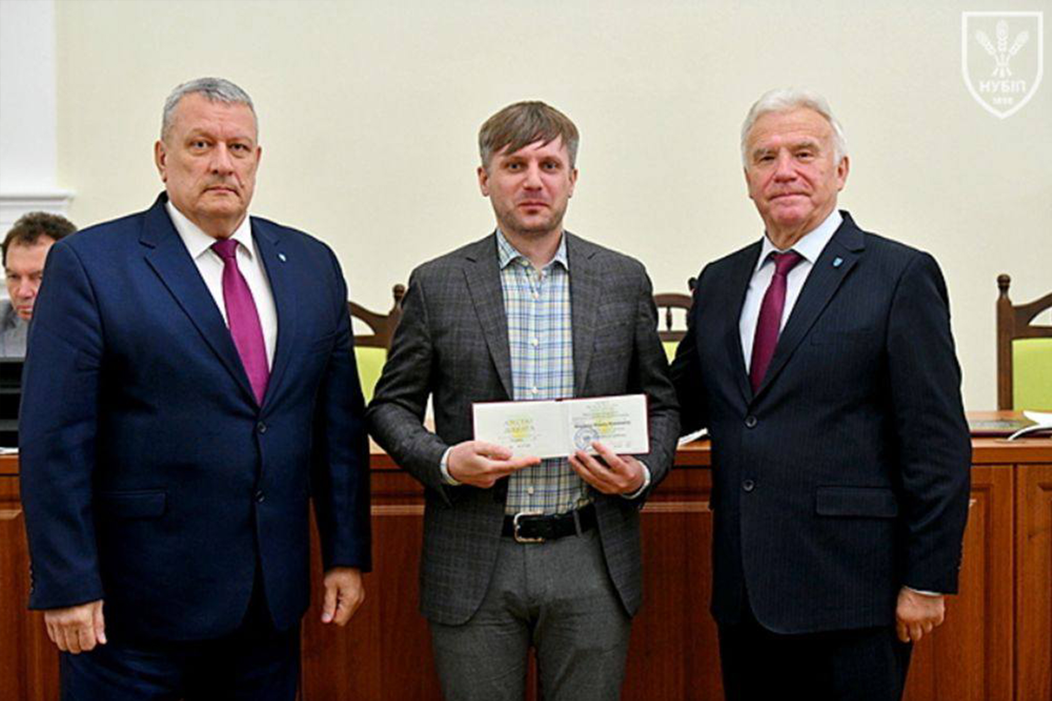 Щиро вітаємо із присвоєнням вченого звання доцента!