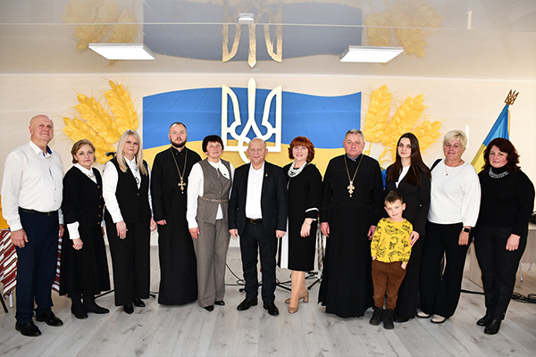 «Полотно нації: сплетіння материнських доль»