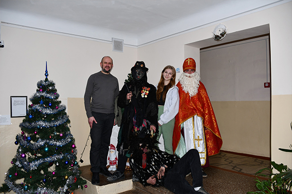 Сьогодні Святий Миколай завітав до мешканців гуртожитків