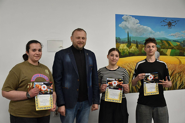 Змагання зі стрільби з пневматичної гвинтівки!