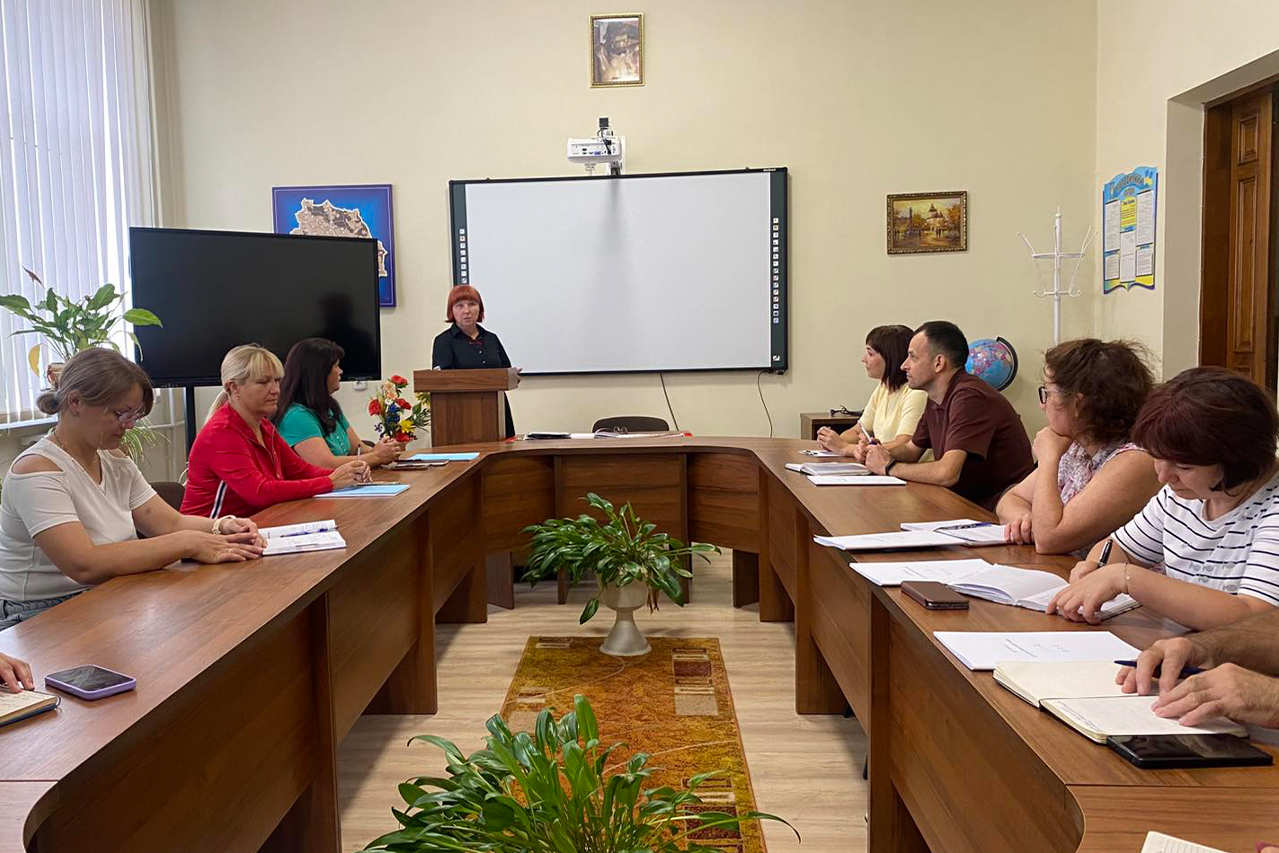 Нарада з наставниками груп першого курсу