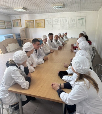 0-02-04-7956abe45e53c9a49743f093e323684ed741d39007e9c9c423189af8c4008df6_f792407a601564d7